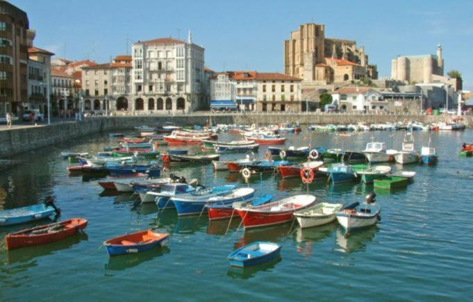 Apartament Precioso Apartamento Con Terraza, Pistas De Padel Y Piscinas Castro Urdiales Zewnętrze zdjęcie